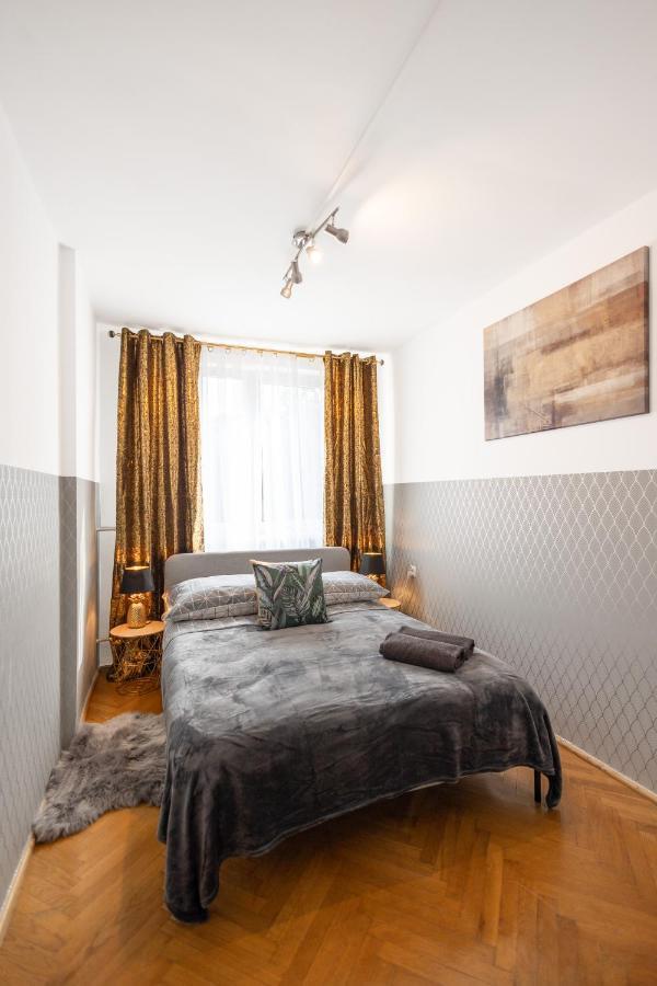 ורשה Clicktheflat Stawki Apart Rooms מראה חיצוני תמונה
