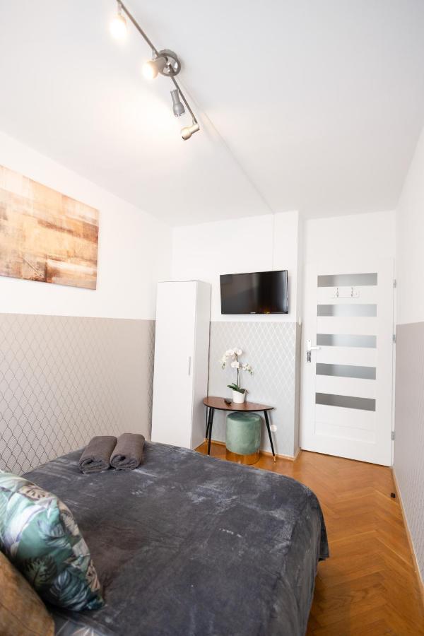 ורשה Clicktheflat Stawki Apart Rooms מראה חיצוני תמונה