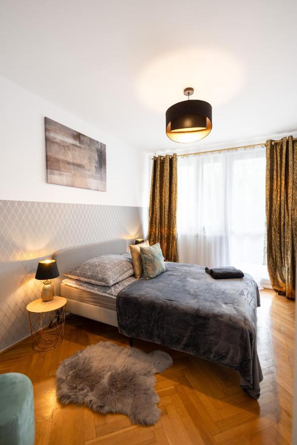 ורשה Clicktheflat Stawki Apart Rooms מראה חיצוני תמונה